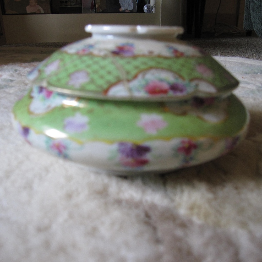 Antique Chinese Jar with Lid (Hair Receiver)